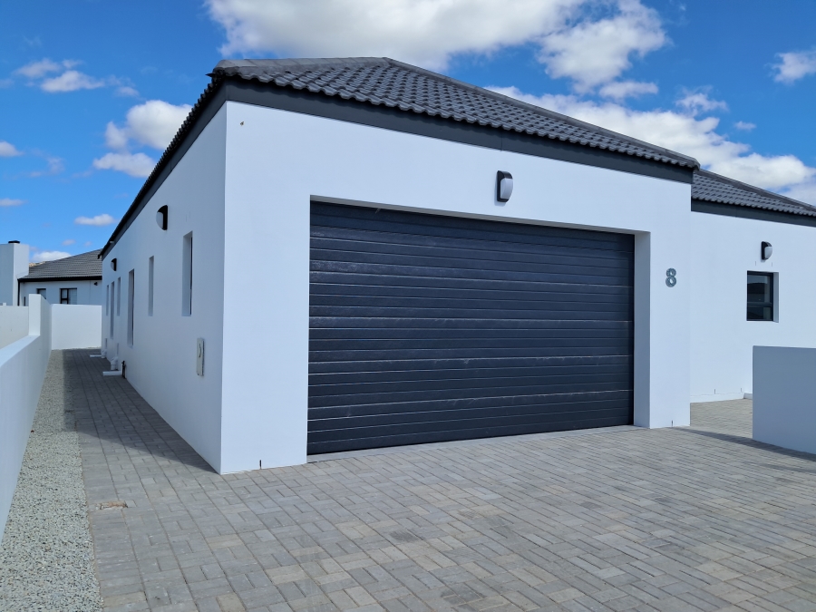 3 Bedroom Property for Sale in Sandy Point Western Cape